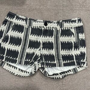American Eagle Outfitters Black and White Geometric High-Rise Shorts